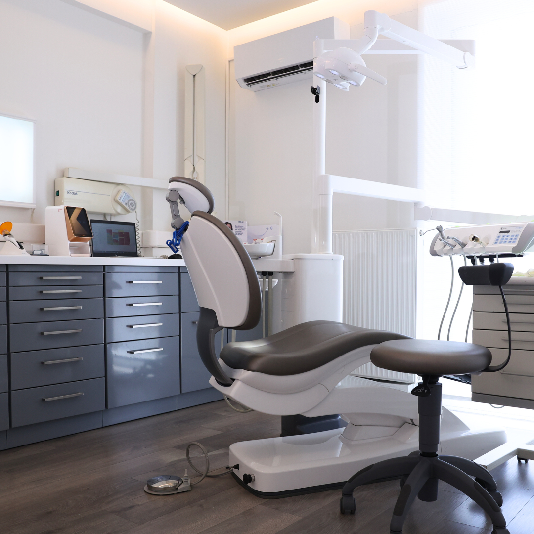 οδοντιατρείο στην Αθήνα, Αργυρώ Μπίλα